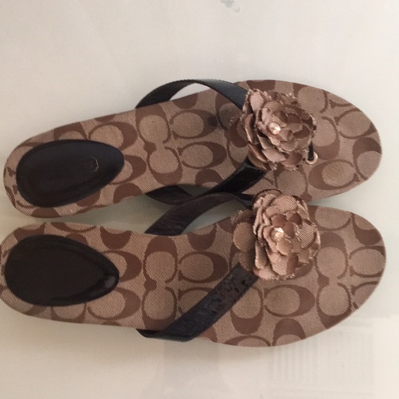 coach sandals with flower